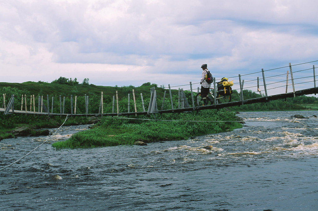 Рыбалка в труднодоступных реках Терского берега Белого моря